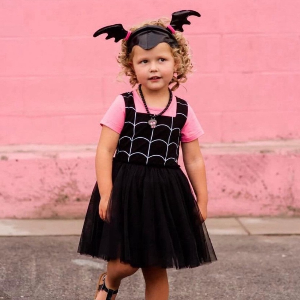 Taylor Joelle Batty Dress